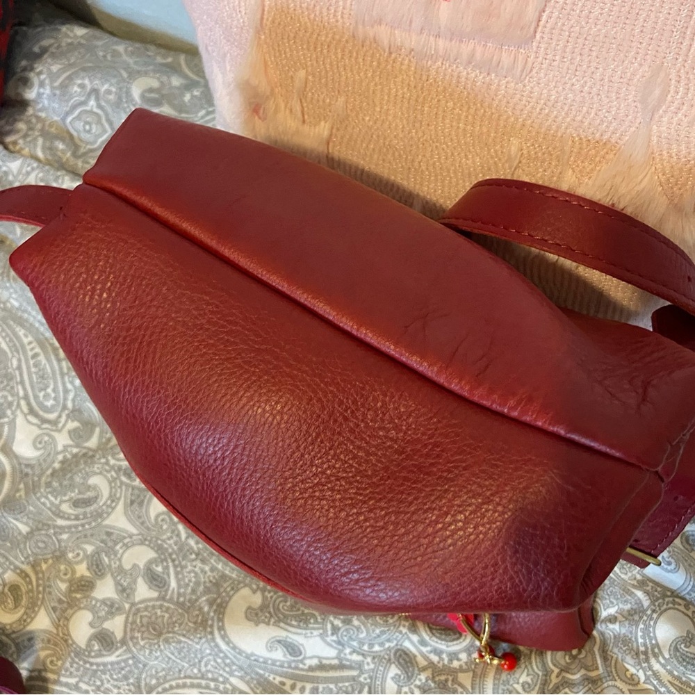 Portland Leather Vibrant Red Flamenco 💃 Laptop Backpack - Picture 7 of 13